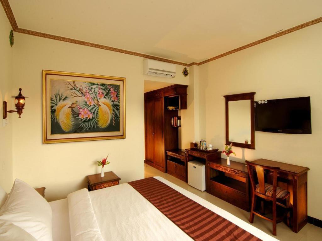 Yusro Hotel Restaurant & Convention Jombang Kültér fotó