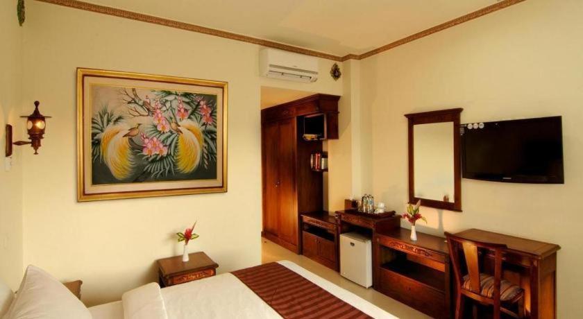 Yusro Hotel Restaurant & Convention Jombang Kültér fotó